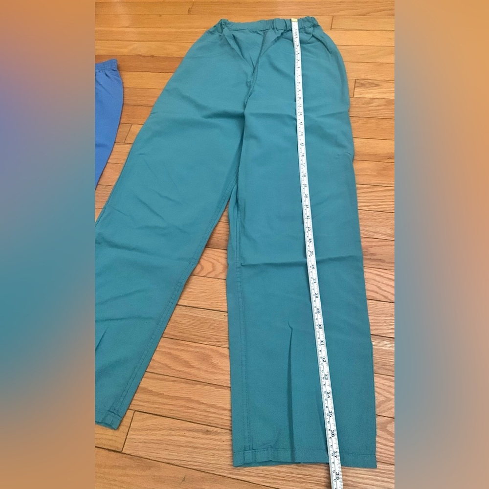 Operating Room Scrubs - Picture 6 of 9